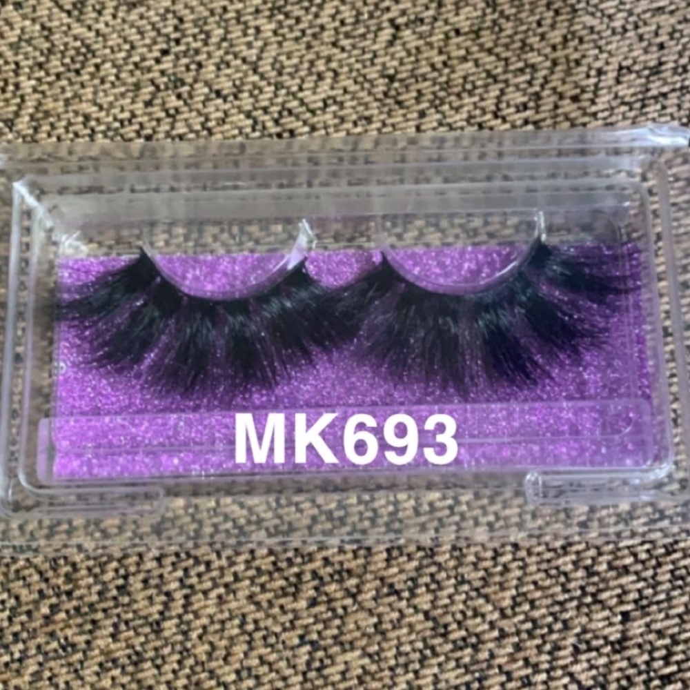 Mink lashes - Picture 5 of 6